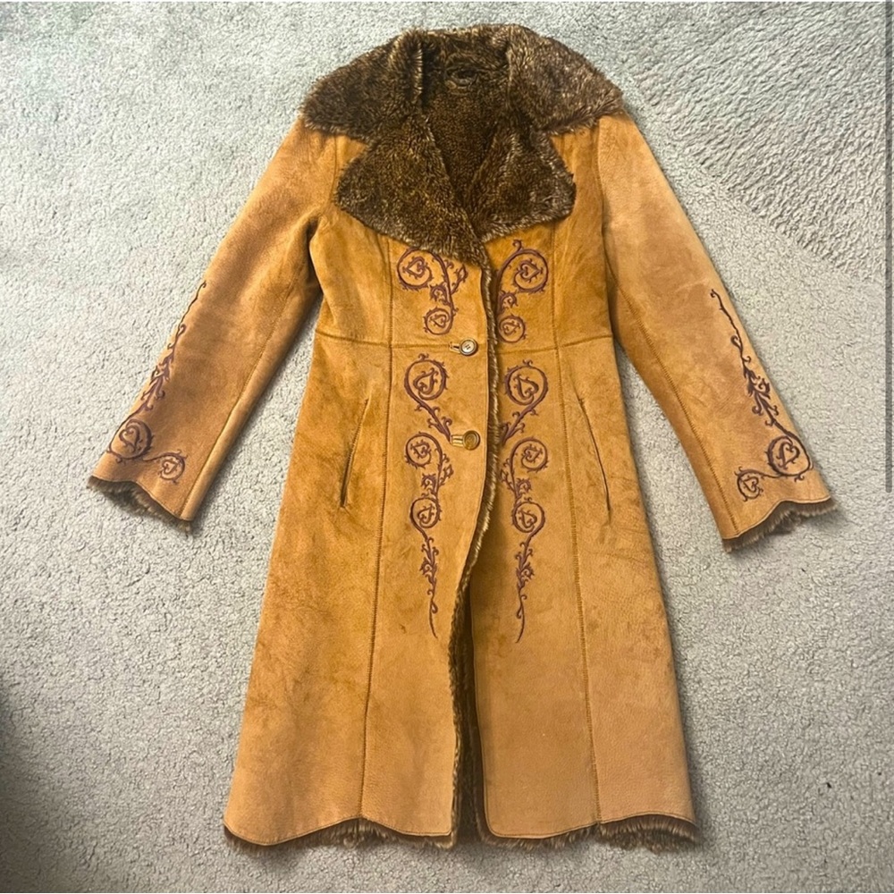 Guess vintage jacket size M does run small
